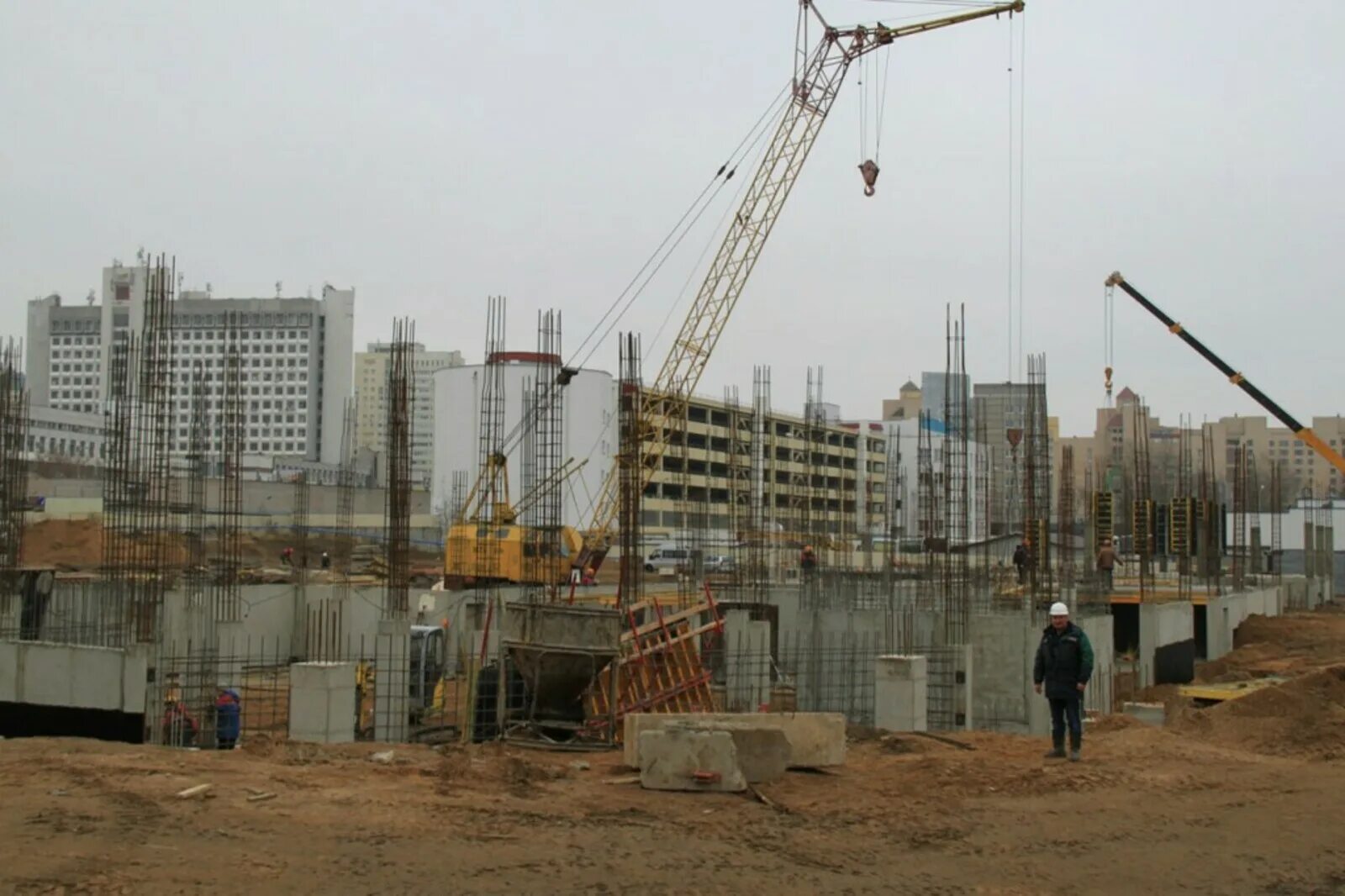 Старт продаж на котловане от застройщика