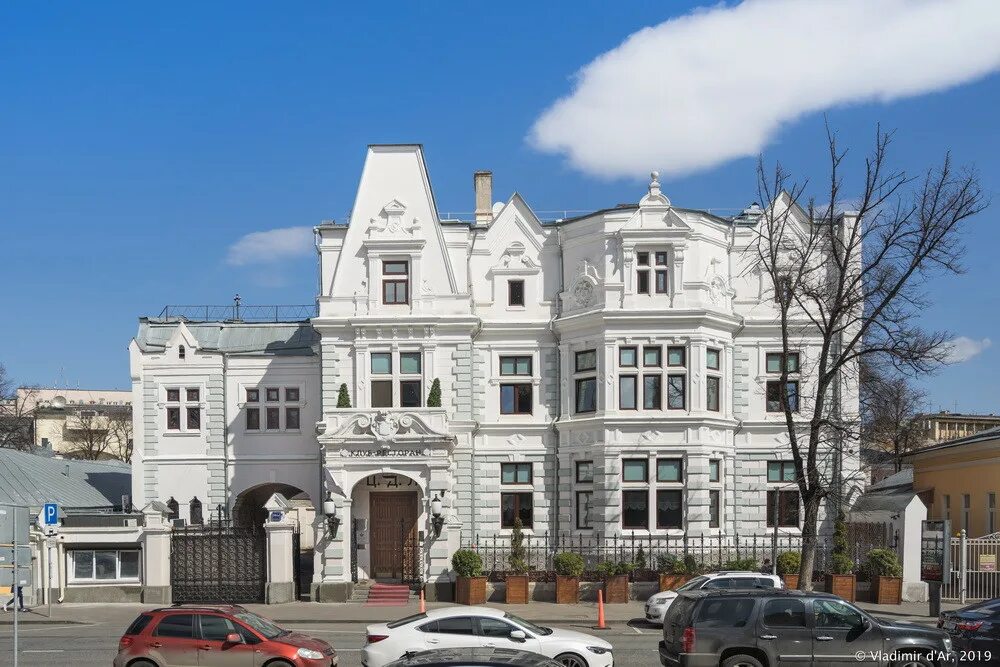 цдл москва, б. особняк т. ул петровка д 19 стр 1 г москва. яблочкиной. дом литераторов на баррикадной.