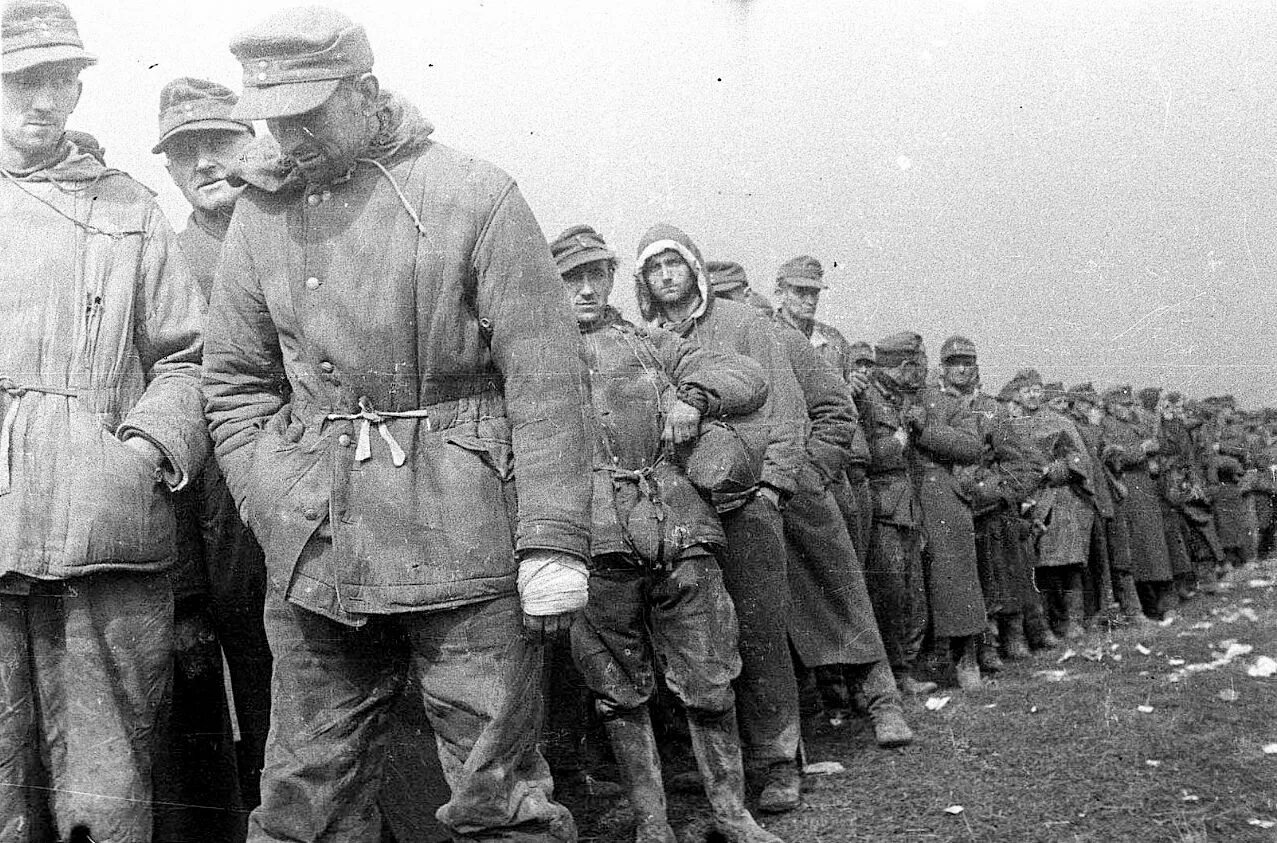 Был в немецком плену. Был в немецком плену. Пленные солдаты вермахта. Пленные немецкие солдаты 1944. Был в немецком плену.