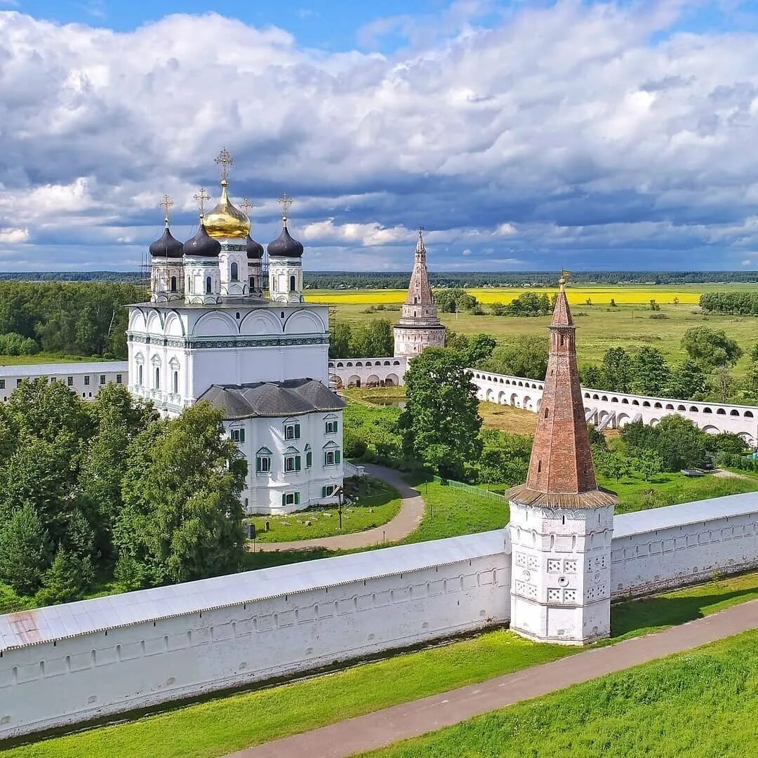 Иосифо волоцкий монастырь как добраться из москвы. Иосифовоотский монастырь. иосифо-волоцкий монастырь. теряево иосифо-волоцкий. иосифоаолоцкий монастырь.
