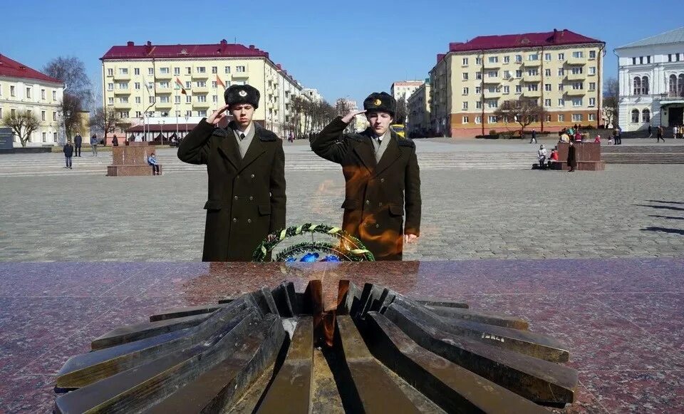 Запись могилев. Могилёв площадь славы. вахта памяти в могилеве. могилев память. дорогами памяти и славы могилев.