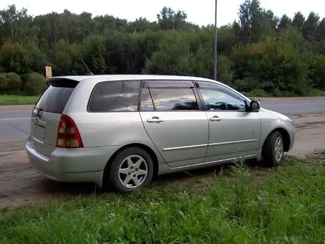 Toyota Fielder 2003. Corolla Fielder 2003. Тойота универсал иркутск