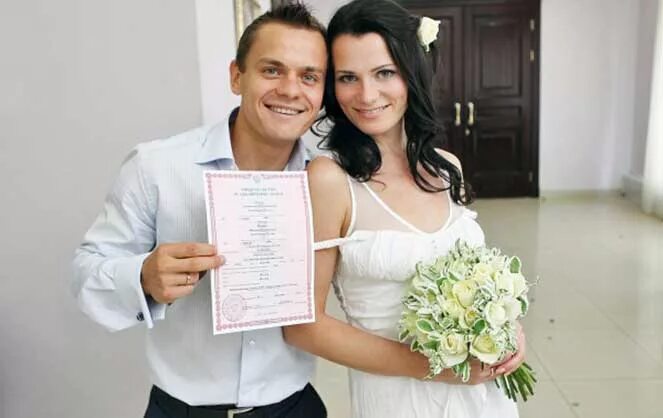 Традиционная свадебная обрядность белорусов. Украинский костюм. Белорусские традиции. Национальные белорусские свадьбы. Национальный костюм белоруссии свадебный.