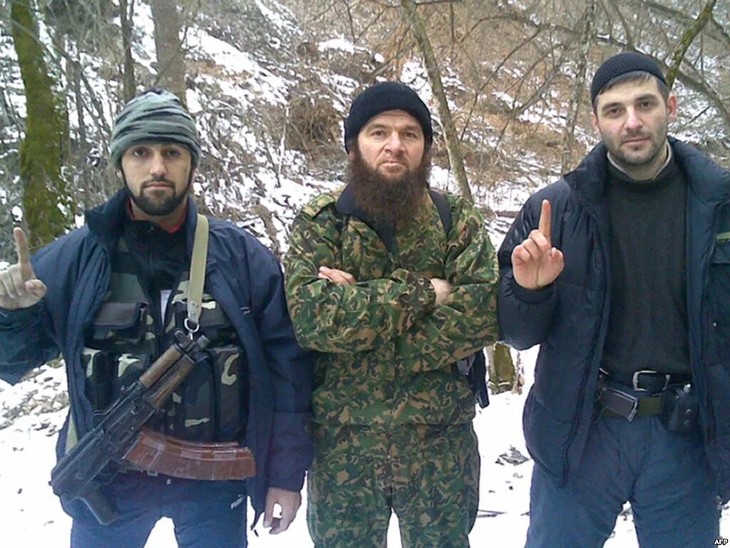 Умаров национальность. Амиримаратткавказдокуумаров. амир имарат кавказ. умаров абу мухадиевич. доку умаров и шамиль басаев.