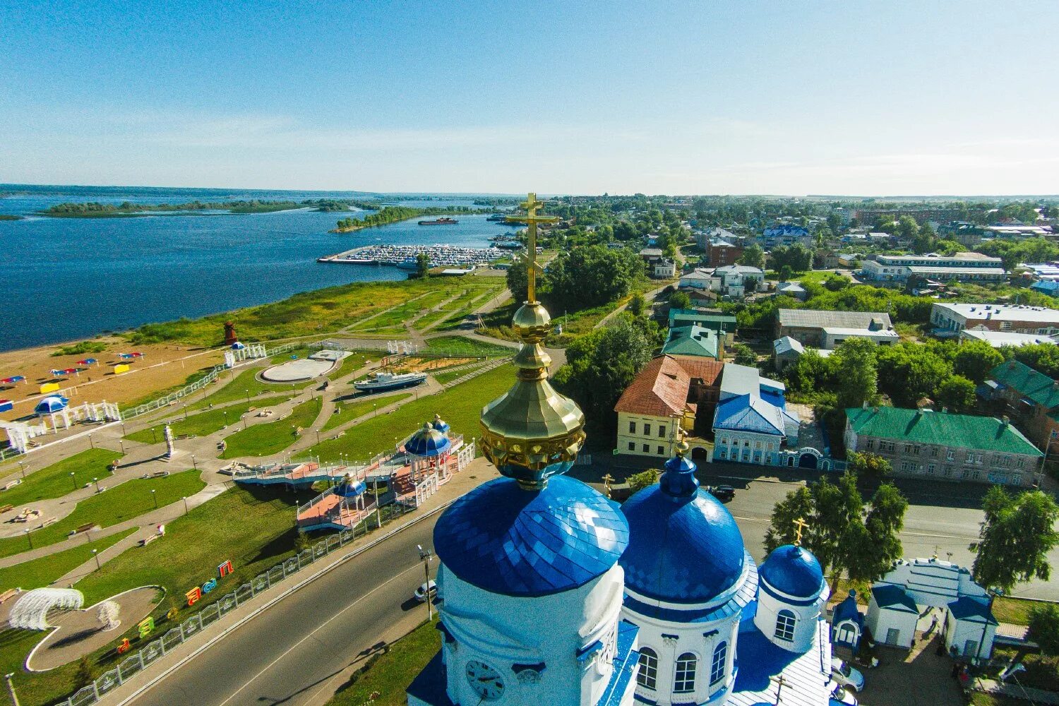 Чистополь рт. Чистополь рт. Чистополь города татарстана. Достопримечательности г. Никольский собор чистополь.