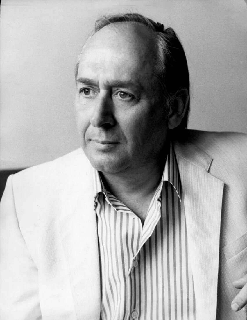 Писатель дж. Дж. Г. Баллард. Дж. Г. Баллард (j. g. Ballard).