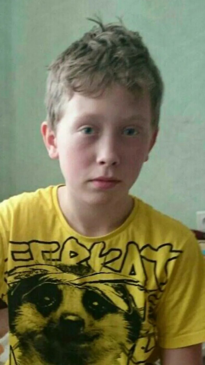 Лицо 13. Лицо мальчика 13 лет. Лицо 11 летнего мальчика. Лицо пацана 13 лет. Лицо мальчика 12 лет.