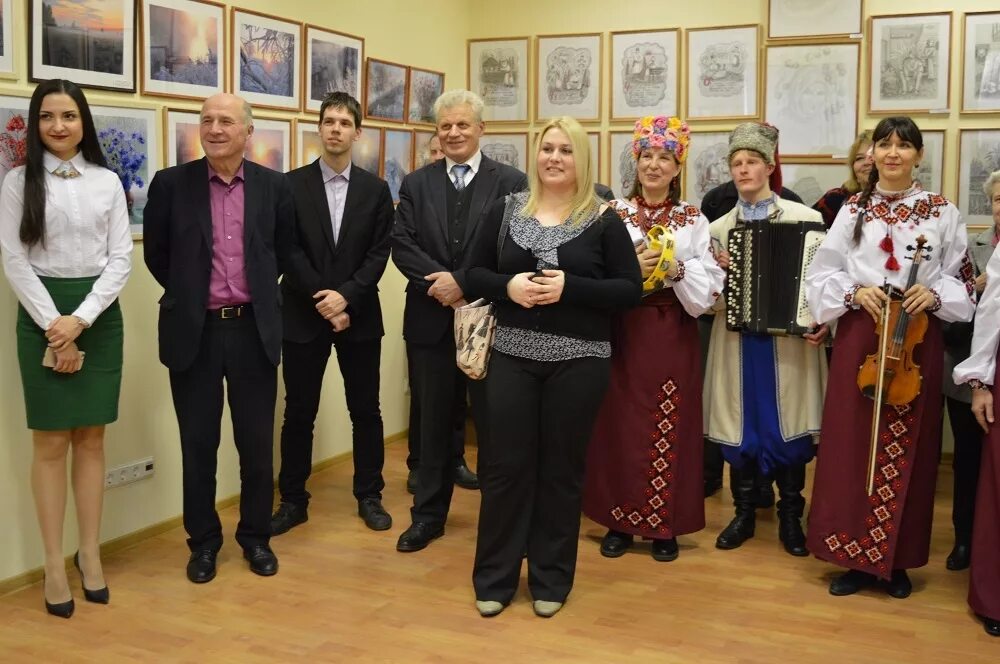 Санкт-петербургский дом дружбы лого. Дом дружбы ленинградской области директор. Дом дружбы народов екб. Дом дружбы народов россии. Сайт дом дружбы.