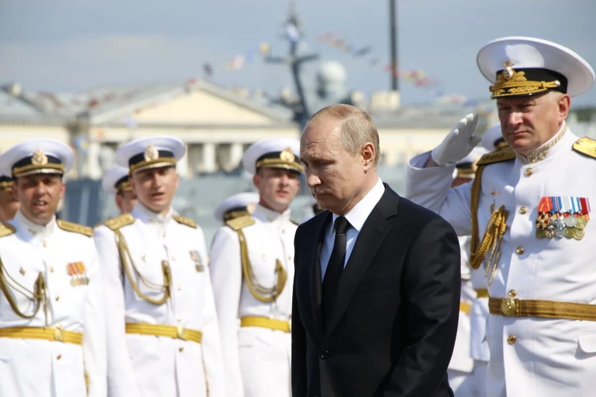 Главный военно морской. Главный военно морской. Главный военно морской. Военно-морской парад 2023 в санкт-петербурге. Главный военно морской.