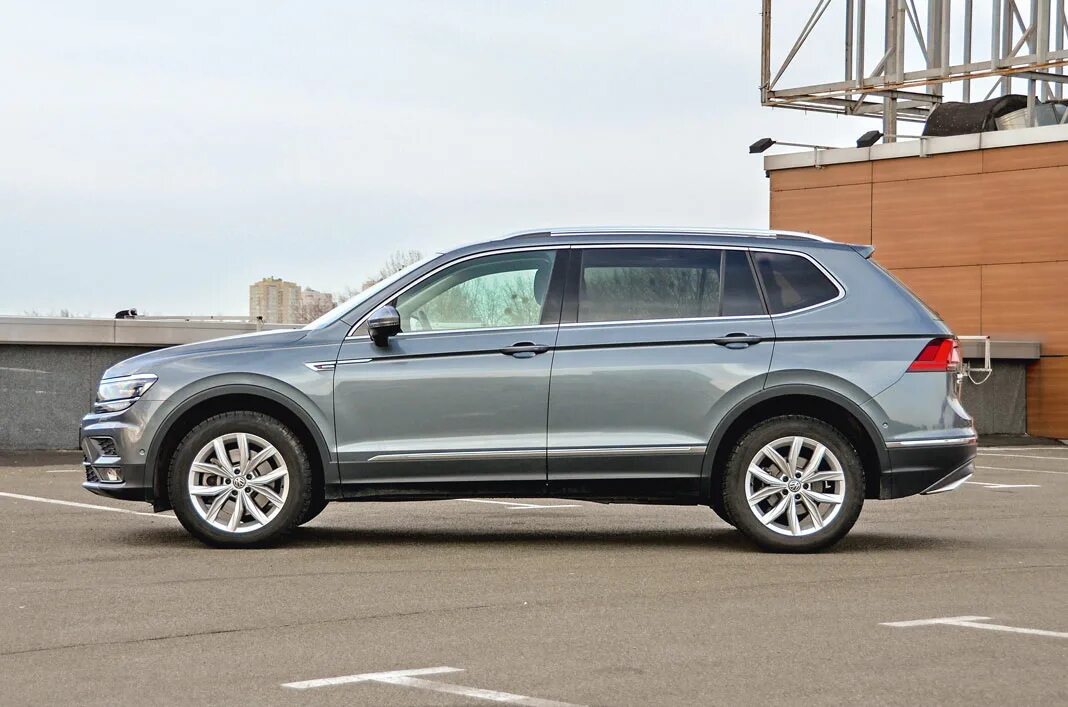 Фольксваген удлиненный. VW Tiguan 7 Allspace. Volkswagen Tiguan удлиненный. Tiguan Allspace. VW Tiguan Allspace 7 местный.