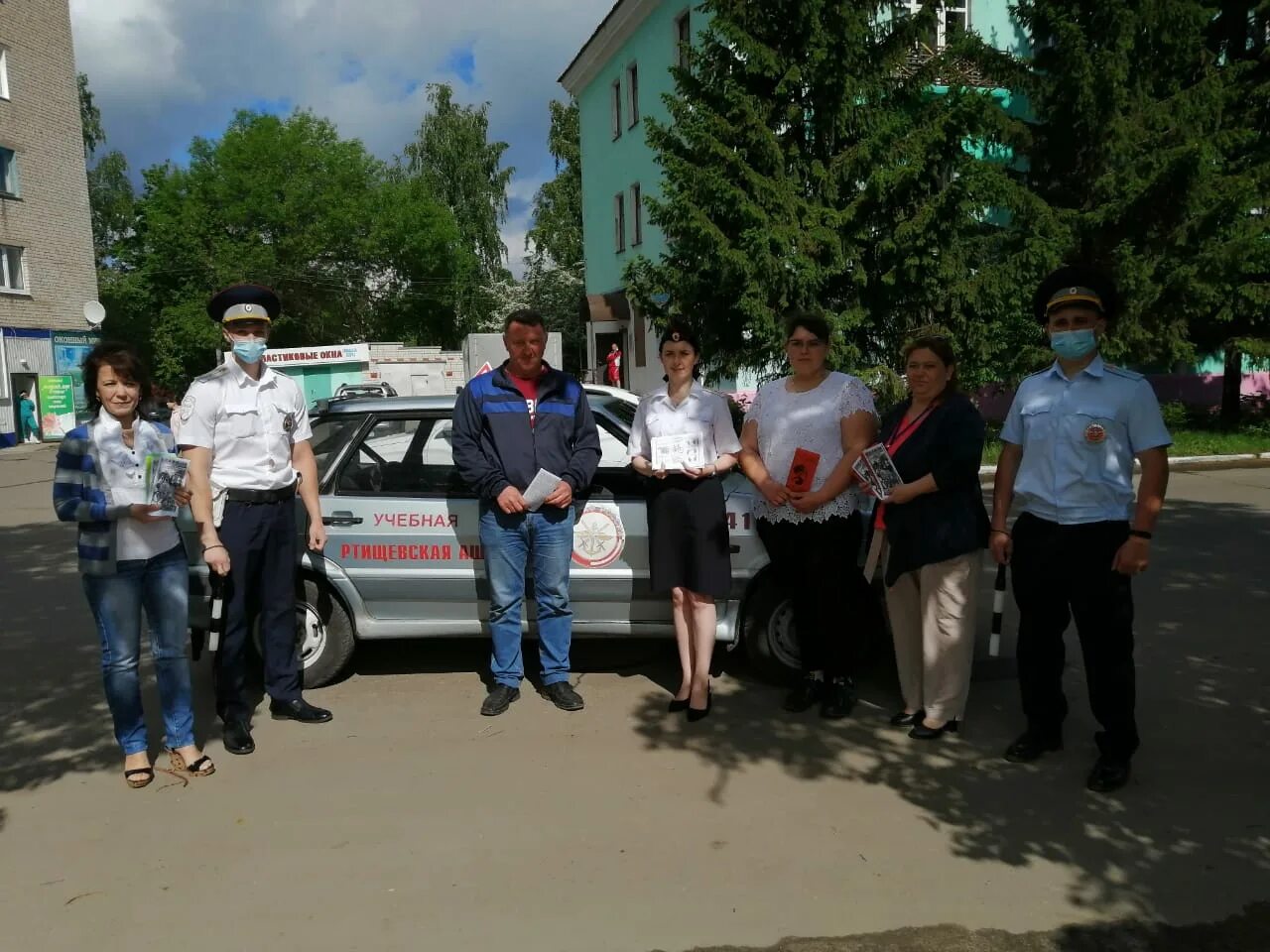 Ольшанка подслушано в ртищево. Сотрудники ГИБДД Ртищево. Полиция Ртищево. Круглов сотрудник ГИБДД Ртищево. Сотрудники Госавтоинспекции и волонтеры провели в Домодедово.