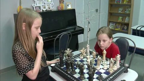 Поступила в 9 лет