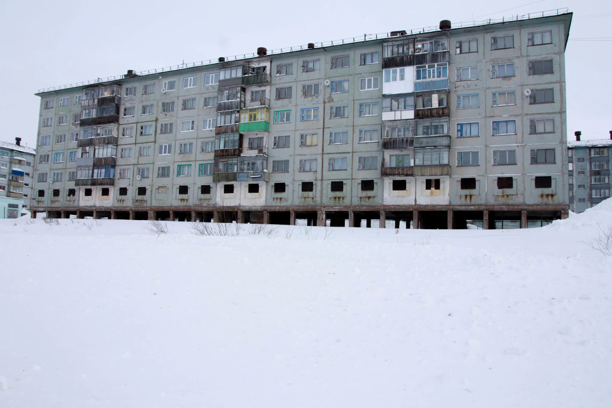 Воркута воргашор ул энтузиастов. Город воргашор. Город призрак воргашор. Воргашор заброшенный поселок. Воркута поселок воргашор катаева.