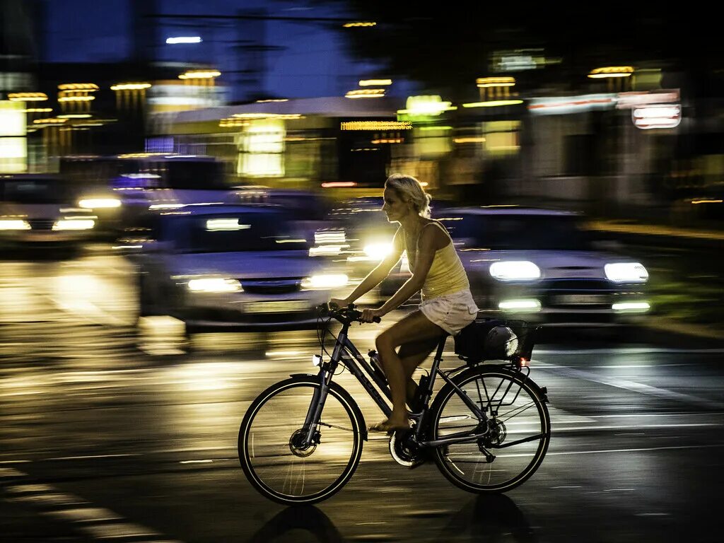 Motion photo. Шевеленка в фотографии. motion blur фото. шевеленка в фотографии город. шевеленка в фотографии деревья.