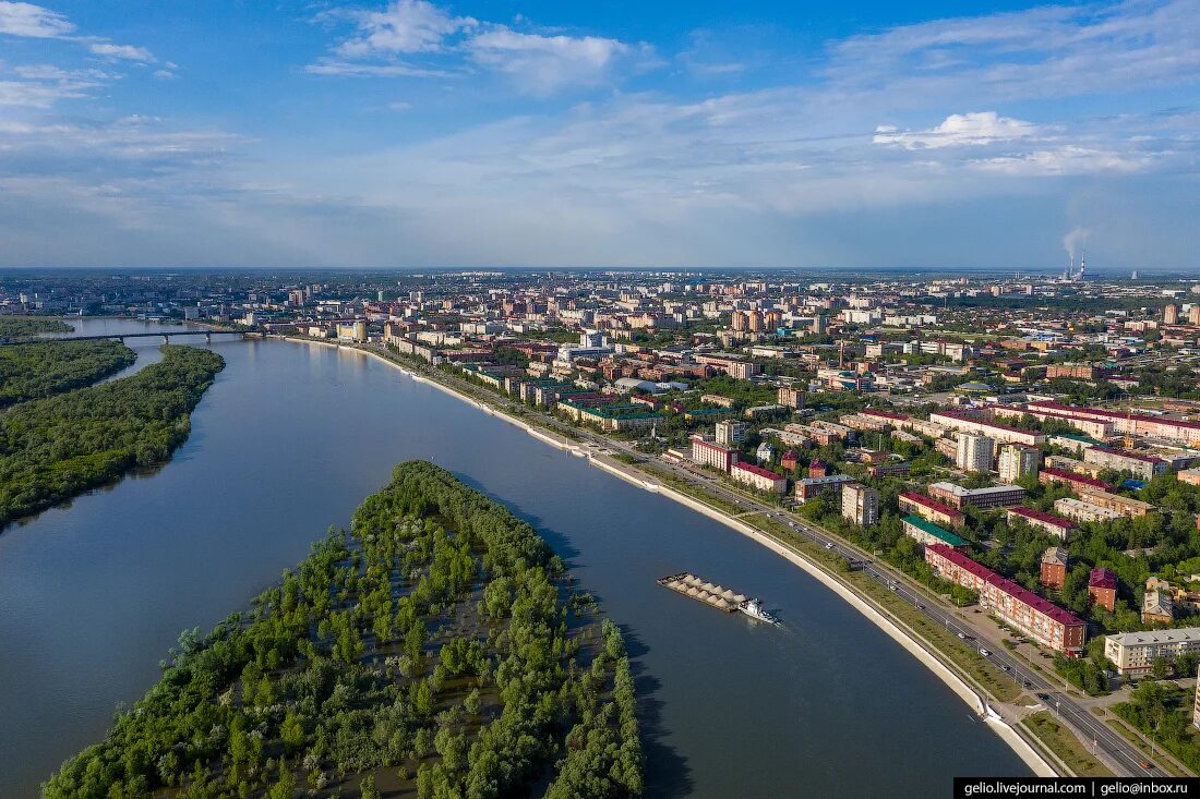 Покажи город омск. Город Омск с высоты. Центр Омска с высоты. Город Омск сверху. Омск фото города 2021.