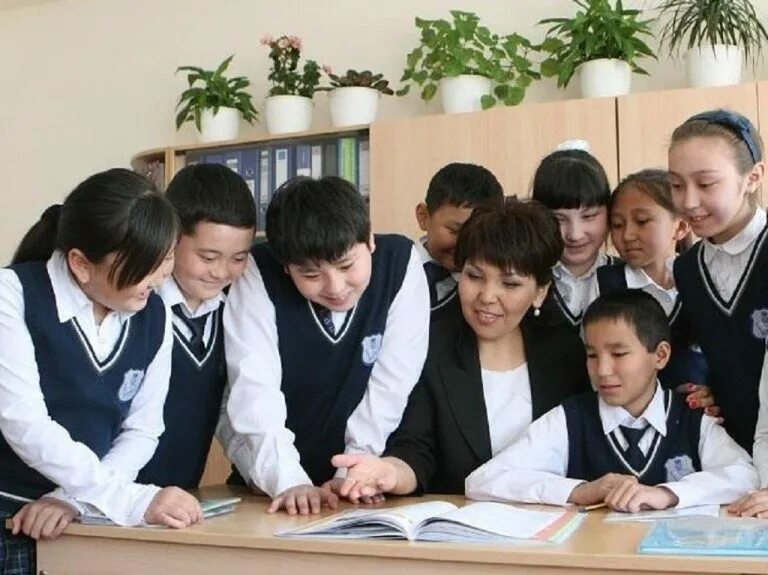 Школьники казахстана. Система образования в казахстане. Школьники казахстана. Школьная программа казахстана. Первоклассники казахстан.