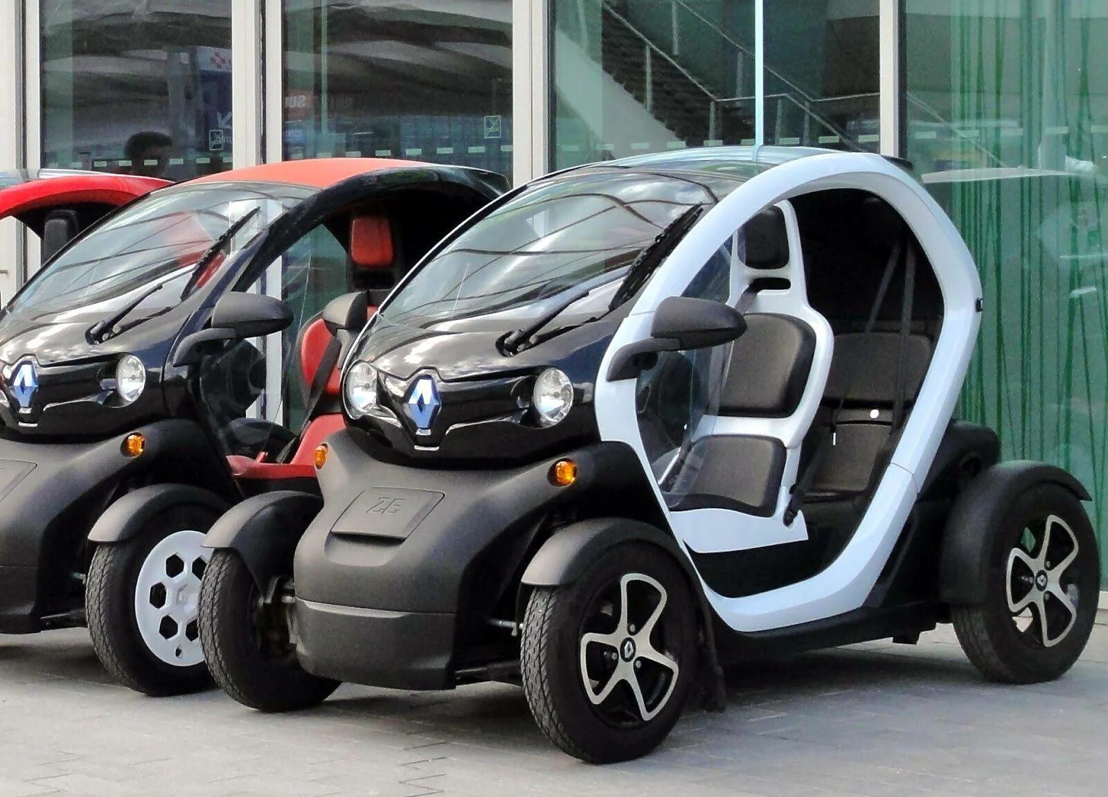 Электромобиль Рено Твизи. Рено электромобиль Twizy. Renault Twizy 2020. Рено Твизи 2020. Покажи электрические машины