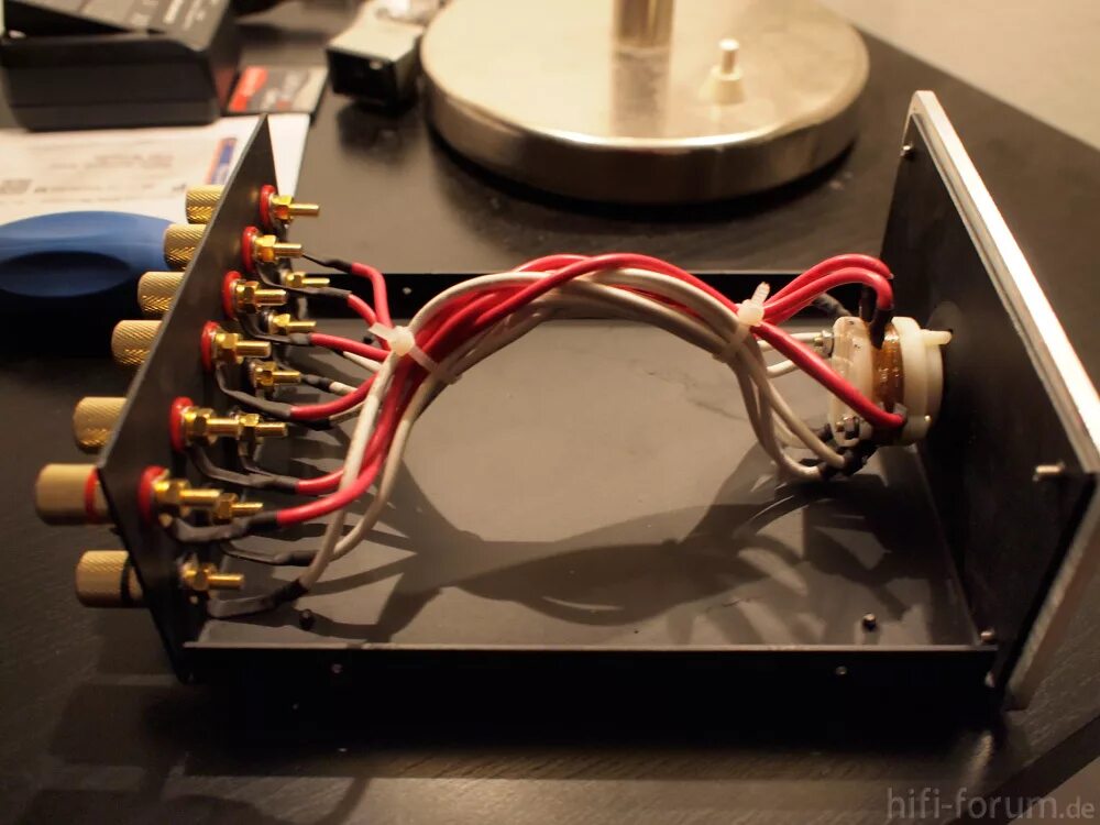 S amp. Аудио коммутатор dynavox amp-s. dynavox amp-s black. dynavox переключатель акустики. dynavox x4100s.