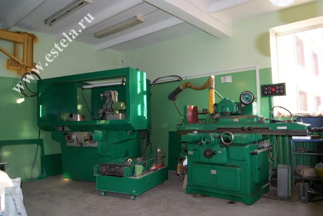 зао двигатель. станок круглошлифовальный зу144. цех металлообработки. участок шлифовки. участок шлифовки.