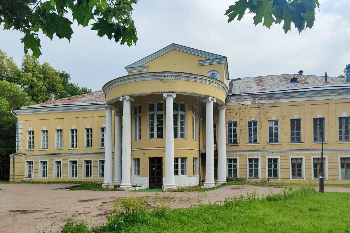 Гимназия суханово