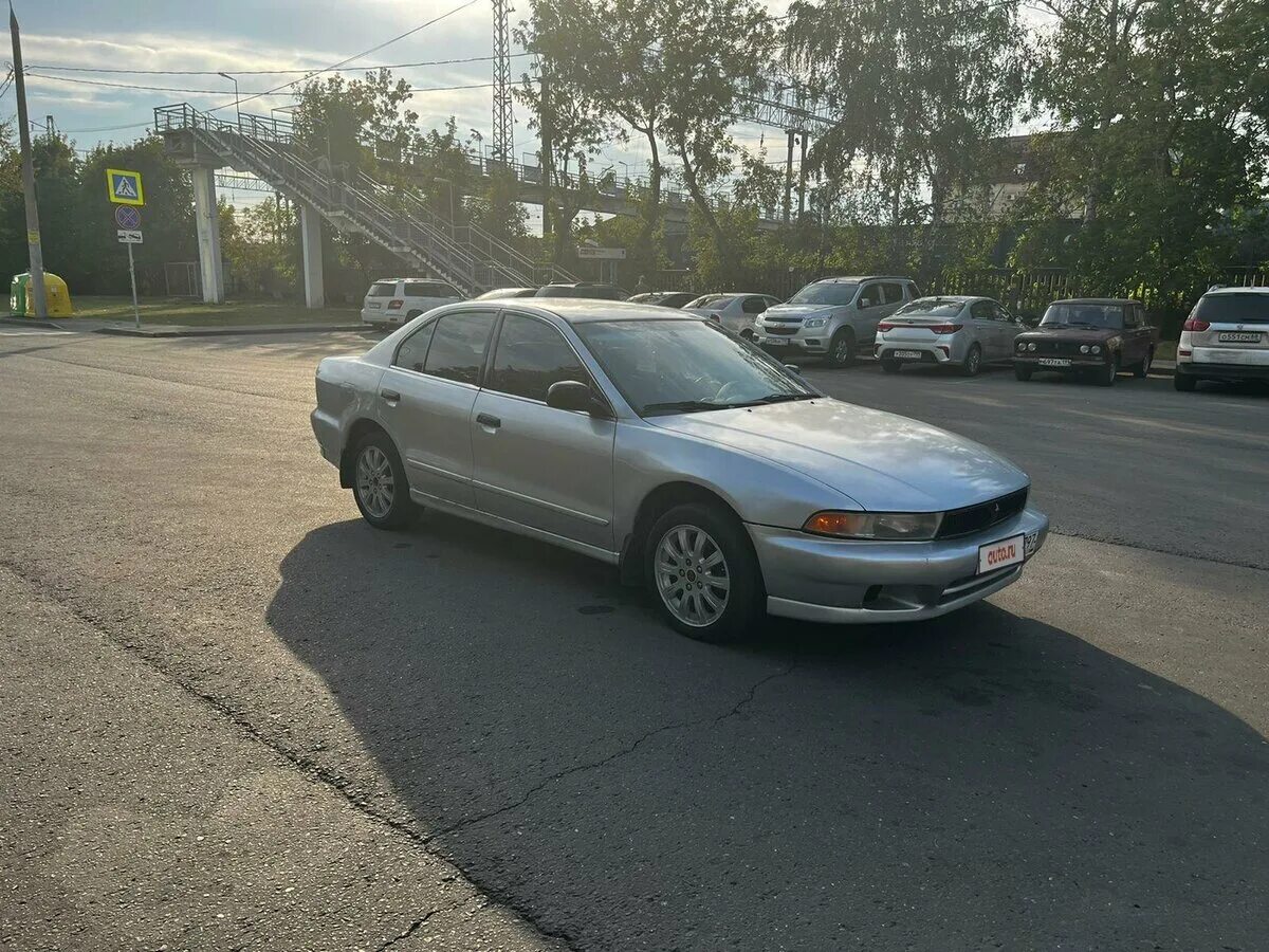 Мицубиси 2000г. Mitsubishi Galant 99 года. Мицубиси Галант 2000 года. Mitsubishi Galant 2000 2.0 расход. Митсубиси с правым рулем 2000 годов.