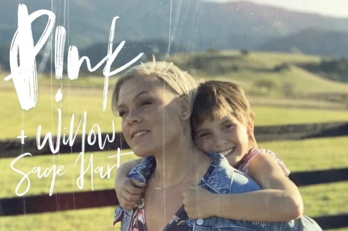 Cover me in sunshine пинк. P!nk, willow sage hart. Уиллоу сейдж харт 2021. Cover me in sunshine pink. Cover me in sunshine pink.