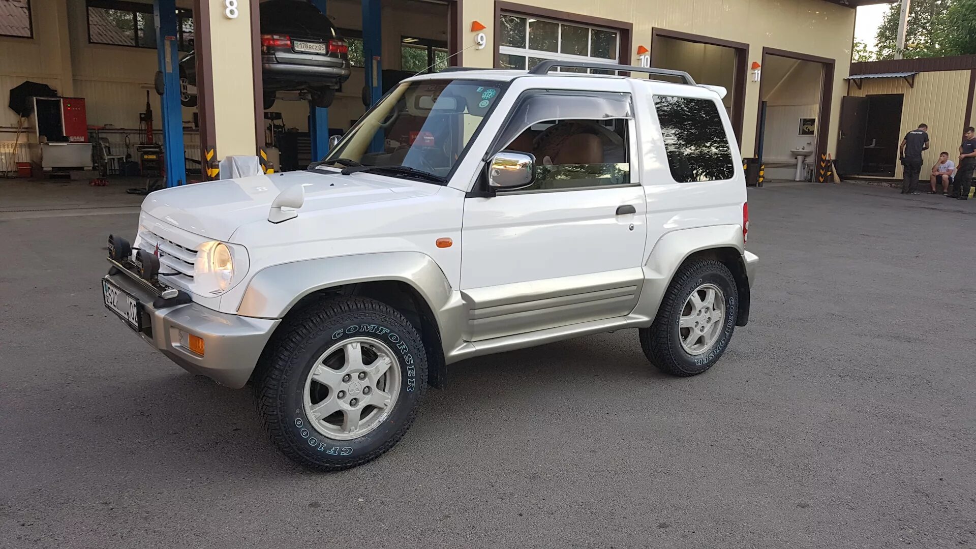 Mitsubishi junior. Мицубиси Паджеро Юниор. Mitsubishi Pajero Junior. Мицубиси Паджеро Джуниор. MMC Pajero Junior.