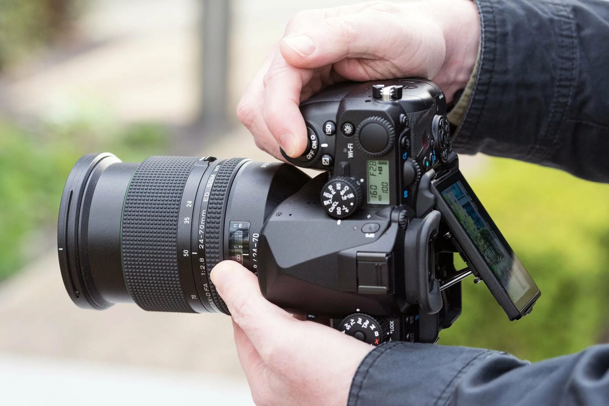 Pentax k 1 mark ii. Pentax k-5 mk1. pentax k-1 фронт бэк фокус. fb-1 pentax видоискатель. фотоаппарат сейчас.