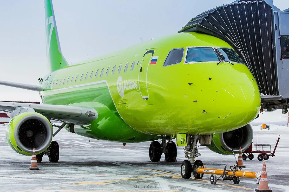 Эмбраер 170 s7. S7 Airlines Эмбраер 170. Самолет Embraer s7. S7 Эмбраер 2022.