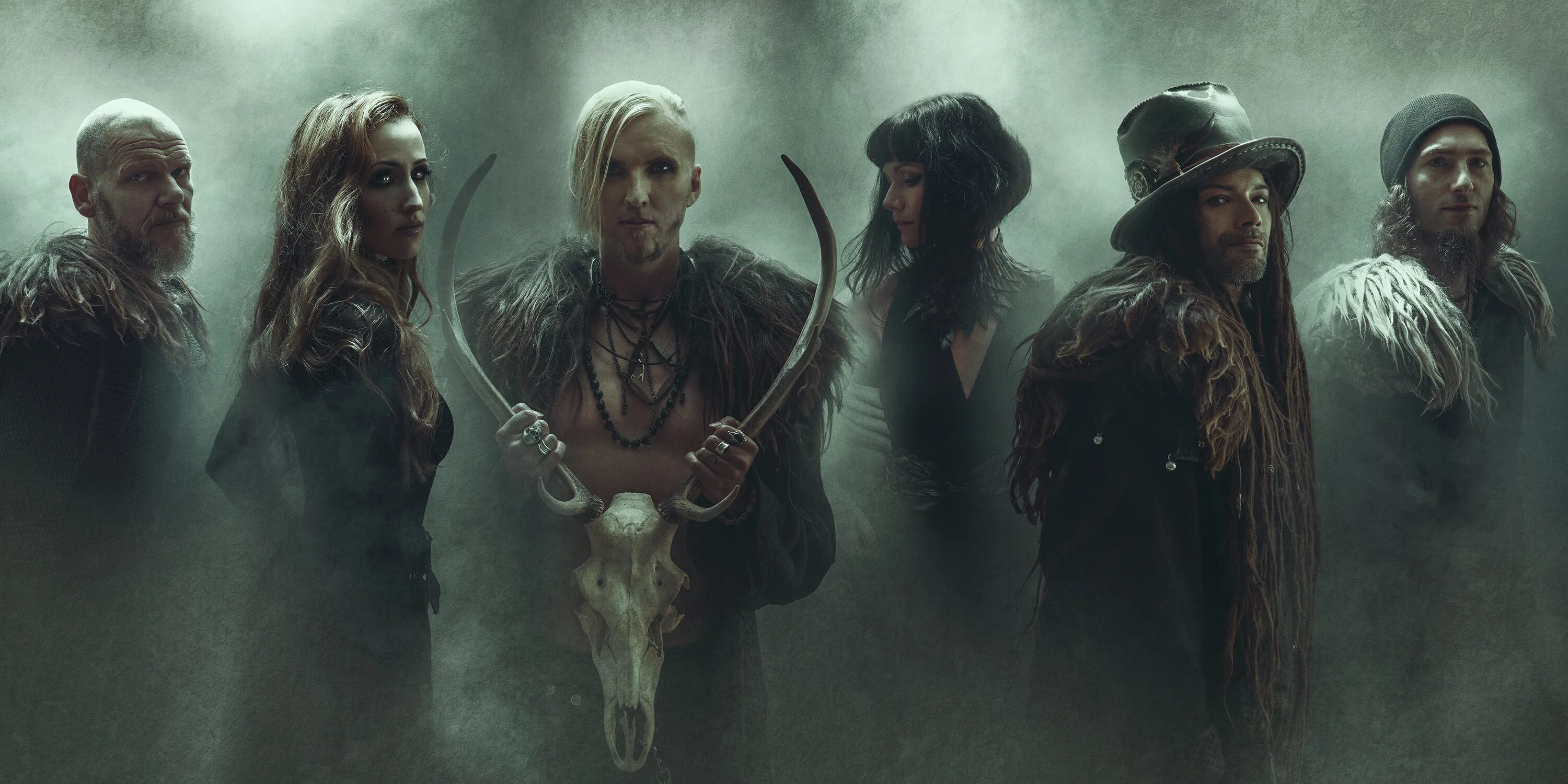 Фавн музыка. Группа faun federkleid. Фаун группа немецкая. Faun группа обложка. Фавн группа.