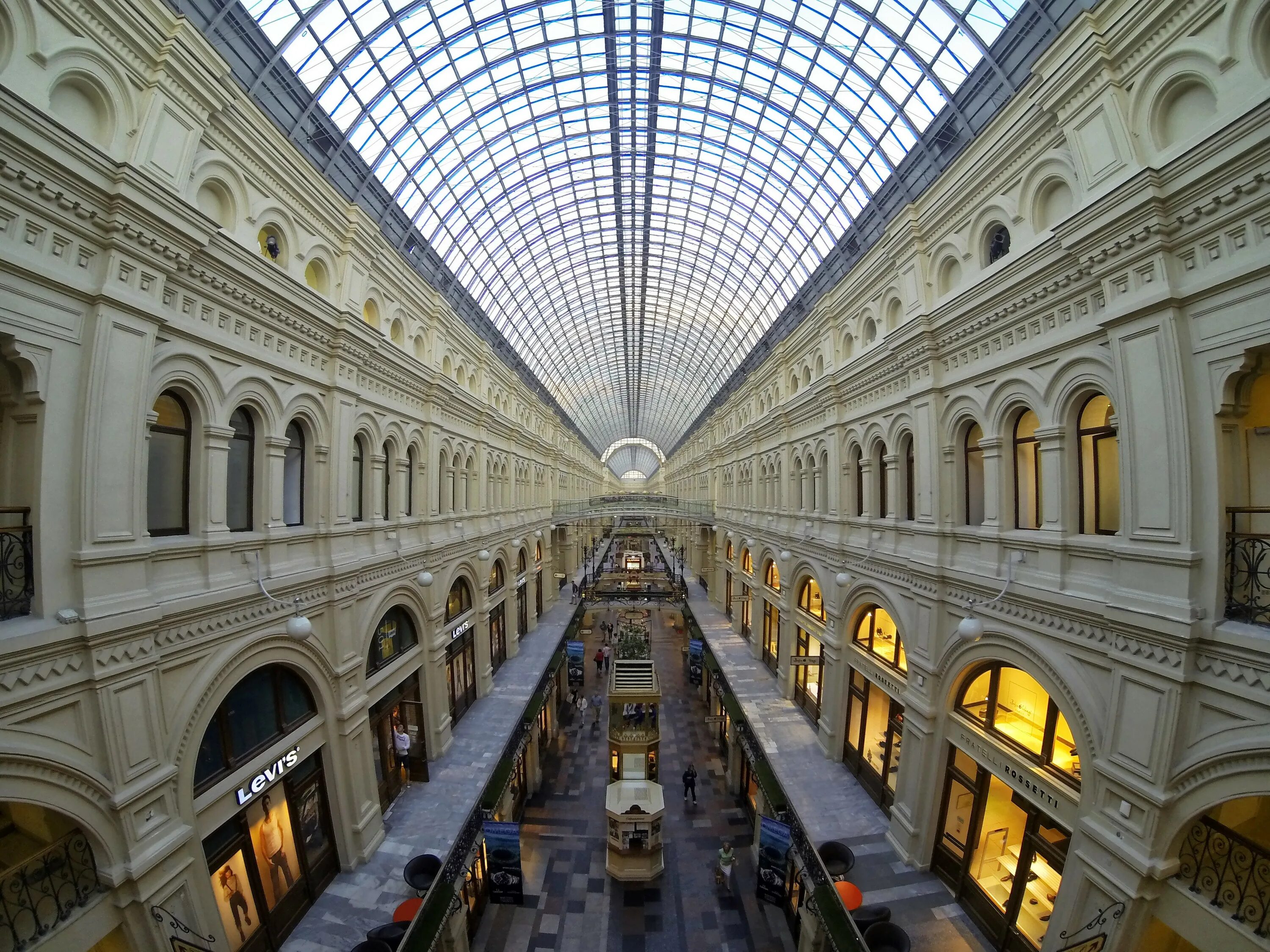 ГУМ Москва. Торговый центр ГУМ Москва. ГУМ Пассаж. ГУМ Питер. Сайт интернет магазин гум