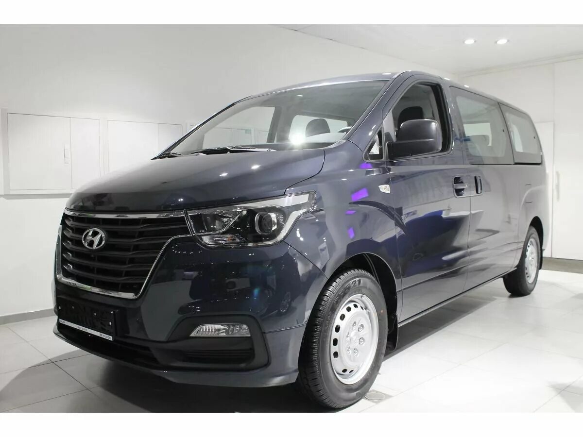 Hyundai h1 2021. Hyundai h1 2020. Минивэн Hyundai h1. Хендай h1 2020. Хендай н1 новый купить