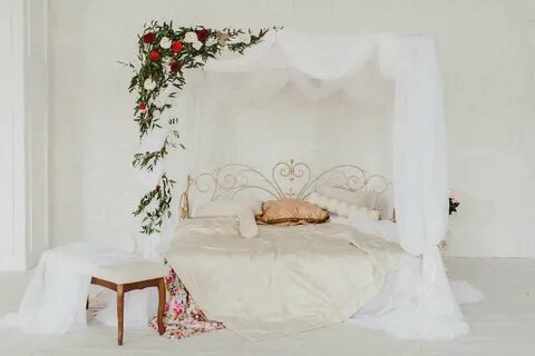 Фотостудия с кроватью