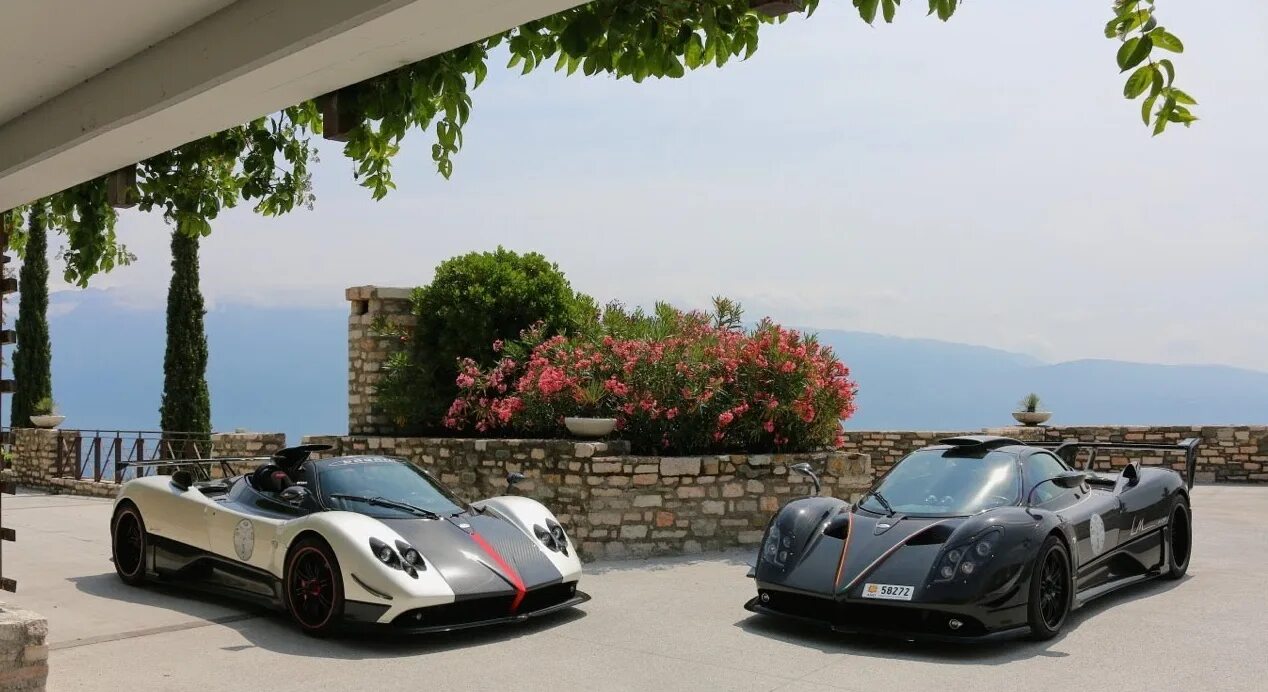 Porsche 935 turbo jazz. наземная парковка тц золотой вавилон. Zonda cinque 8 к. Lotec c1000. Abarth 2000 se027.