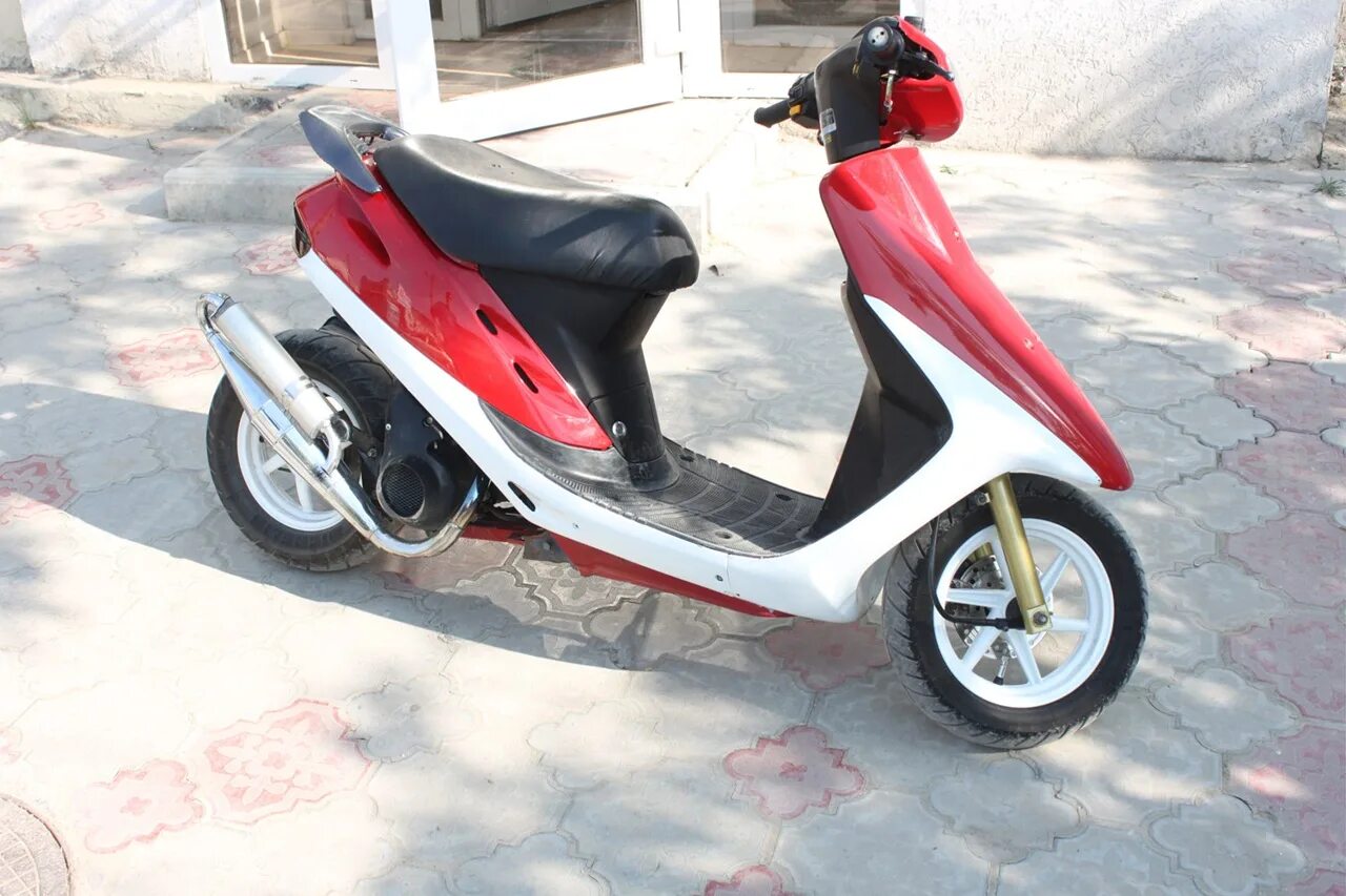 Хонда дио 27. Хонда дио 27 красная. Honda Dio 27 белая. Honda Dio af 18 красный. Honda dio тюнинг