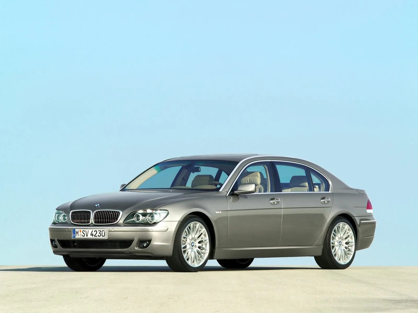 Series 7 отзывы. BMW 750li e66. BMW 7 Series у65. BMW 7 Series (e65/e66). БМВ e66 750li.