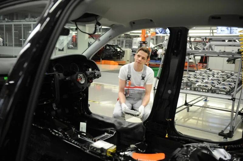 Завод тойота в шушарах. Завод тойота шушары. Завод тойота в питере. Toyota camry zavod. Завод тойота в спб.