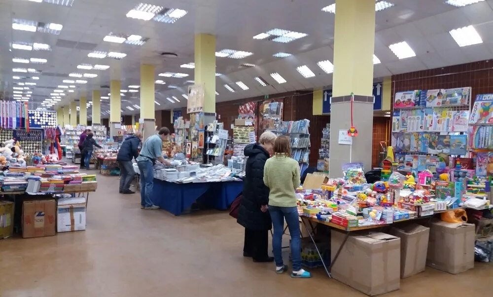 шатры для ярмарок выходного дня. ярмарочная торговля. ярмарка выходного дня комсомольский проспект 22. ярмарка на комсомольском проспекте. ярмарка в ульяновске на проспекте гая.