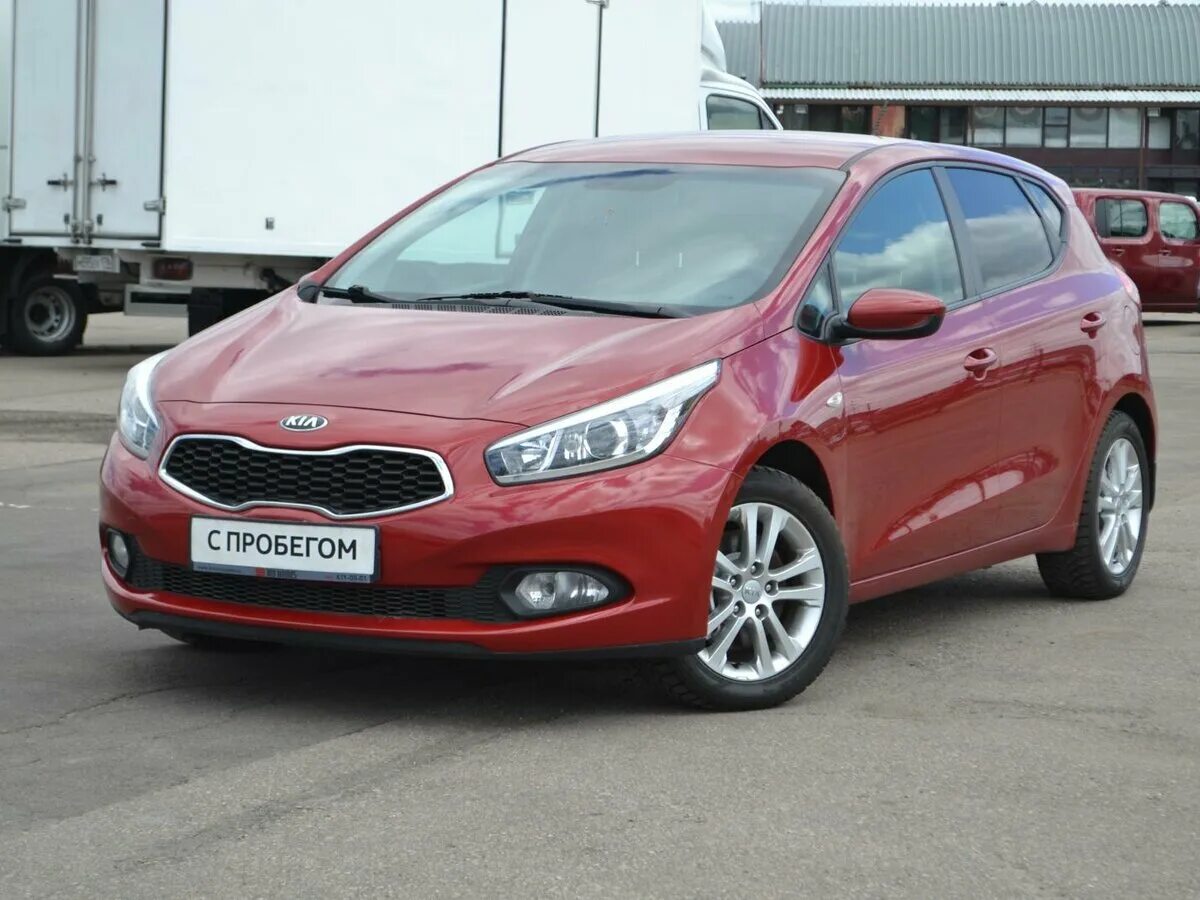 Киа сид хэтчбек 2013. Kia Ceed седан 2012. Киа СИД хэтчбек автомат красный. Киа СИД II хэтчбек 1.6 at (129 л.с.) б/у серебристый. Киа СИД хэтчбек красный фото.