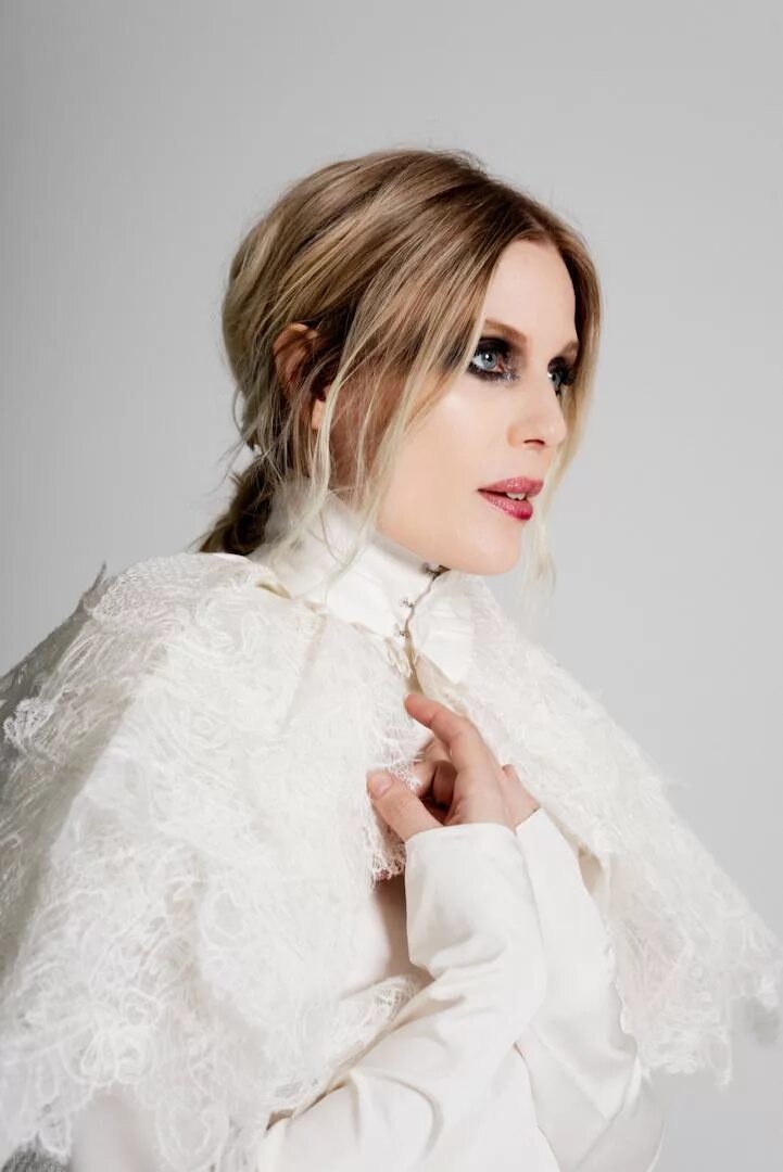 Myrkur. Группа myrkur. amalie bruun myrkur. myrkur дискография.