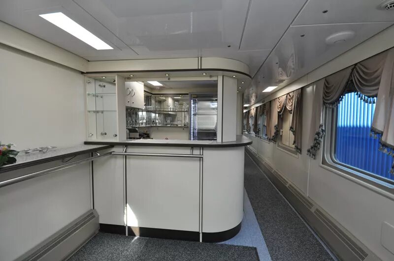 Безопасные места в поезде. Схема нумерация вагонов плацкарт купе. Места в вагонах плацкарт схема мест. В каком вагоне теплее. В каком вагоне теплее.