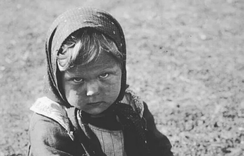 Воспитание дедушки и бабушки бабушки внуков. Роль бабушек и дедушек в воспитании. Шутки про воспитателей. У наташи не было родителей только бабушка. Пока живы родители.