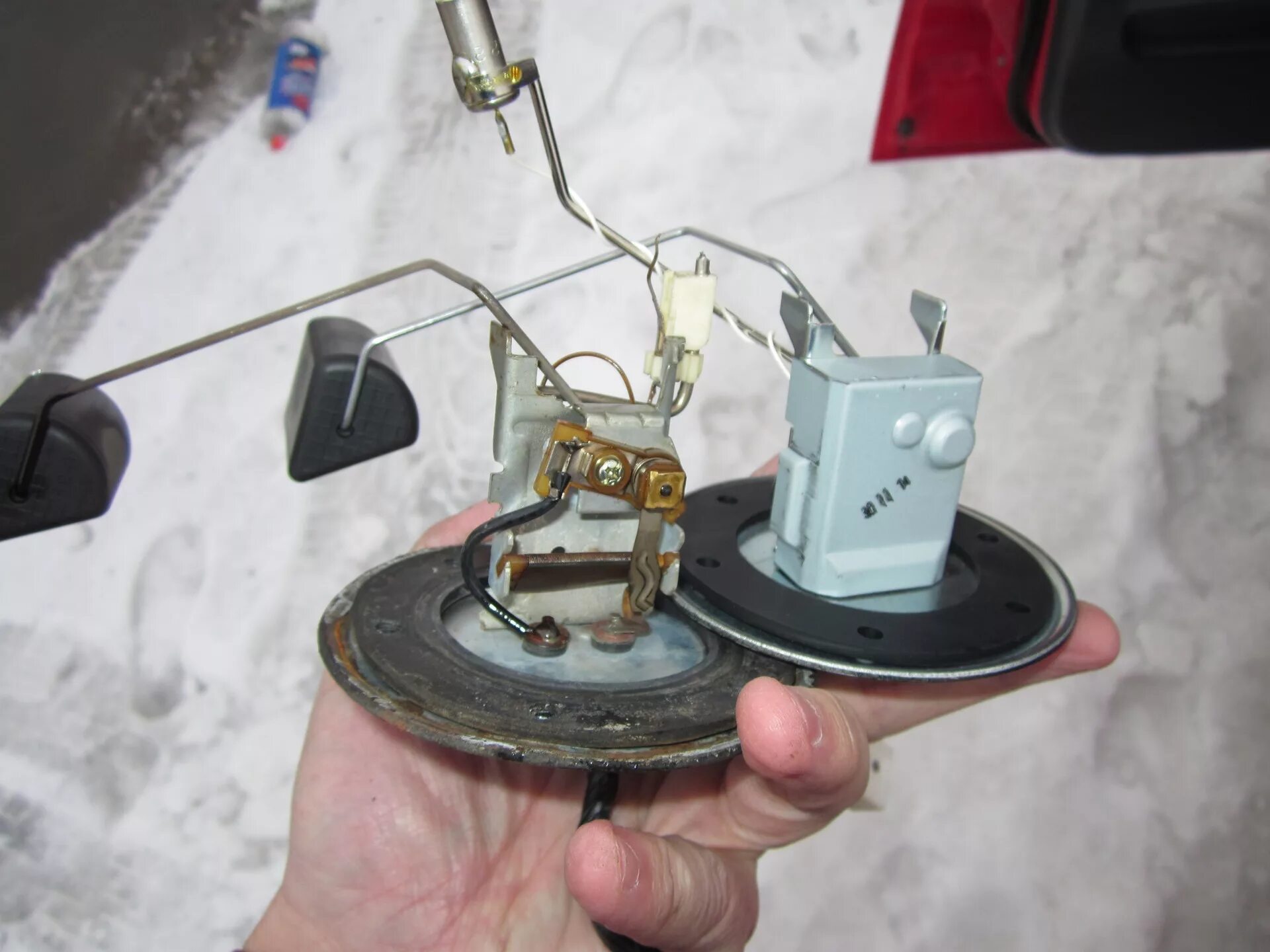 Плата датчика уровня топлива дут skoda. Civic eu1 топливный датчик уровня. Gy011335za. Датчик уровня топлива шевроле блейзер 4. Датчик уровня топлива ваз 2112 8 клапанов.