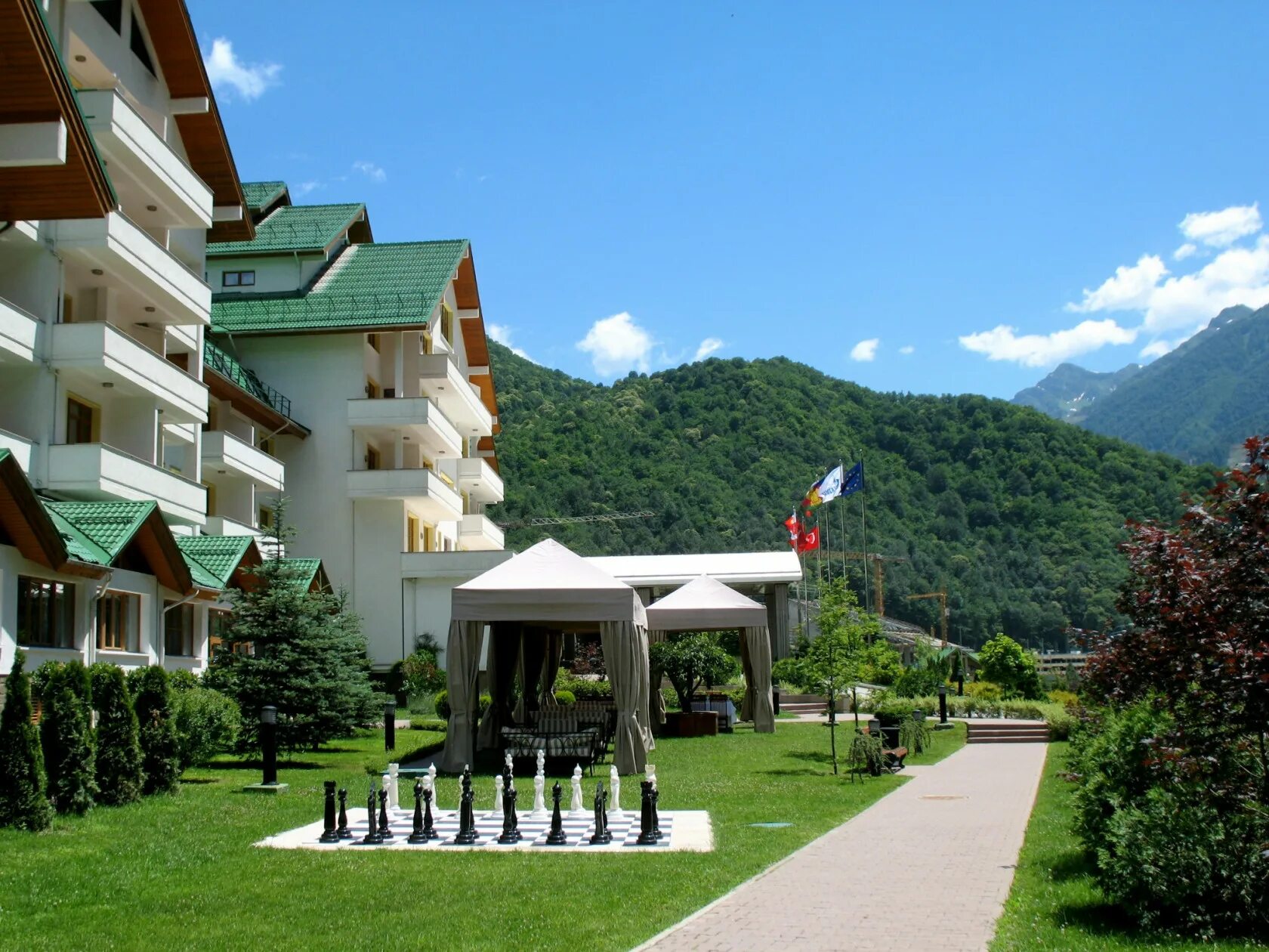 Гранд отель сочи отзывы. Гранд отель Поляна Сочи. Красная Поляна Grand-Hotel Polyana. Гранд отель Поляна 5 Сочи.