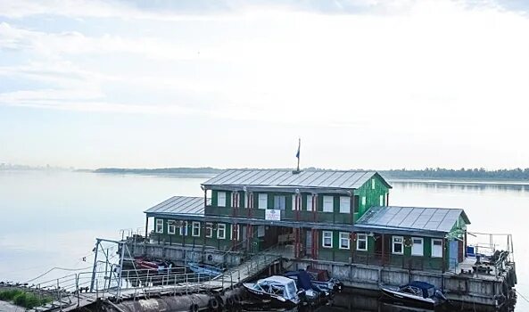 Культбаза волгоград фото. Пристань культбаза волгоград. Пристань культбаза волгоград. Культбаза на 2024 год речпорт волгоград расписание. Остров сарпинский культбаза.