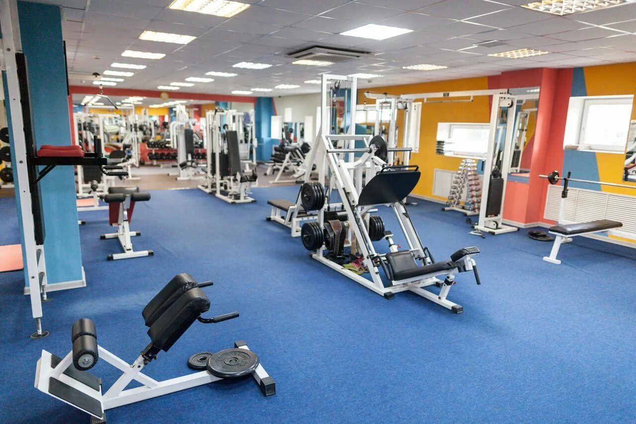 Аматус фэмили фитнес. Фитнес атлант челябинск. Аматус бассейн. Аматус фитнес академика королева. Фитнес клуб вднх академика королева.