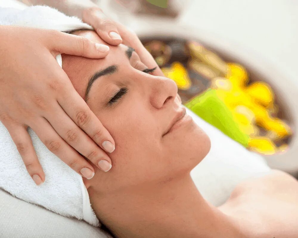 Мимические морщины. Face message. Испанский массаж лица. Косметологическая маска для лица. Face message.