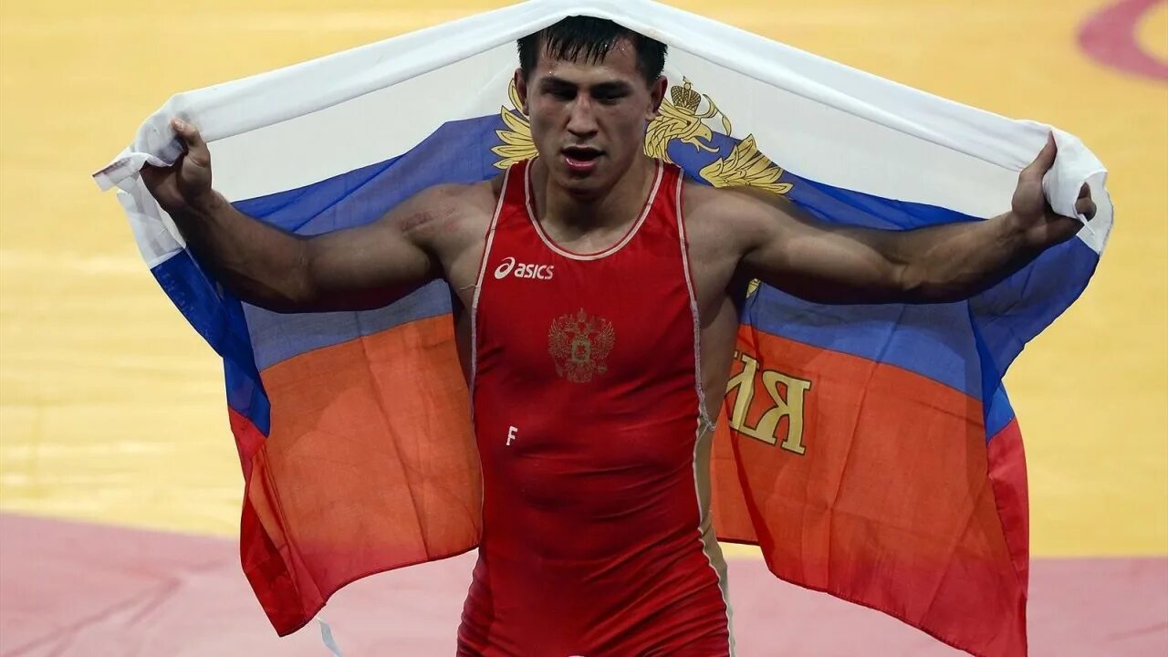 Турнике борец. Турнике борец