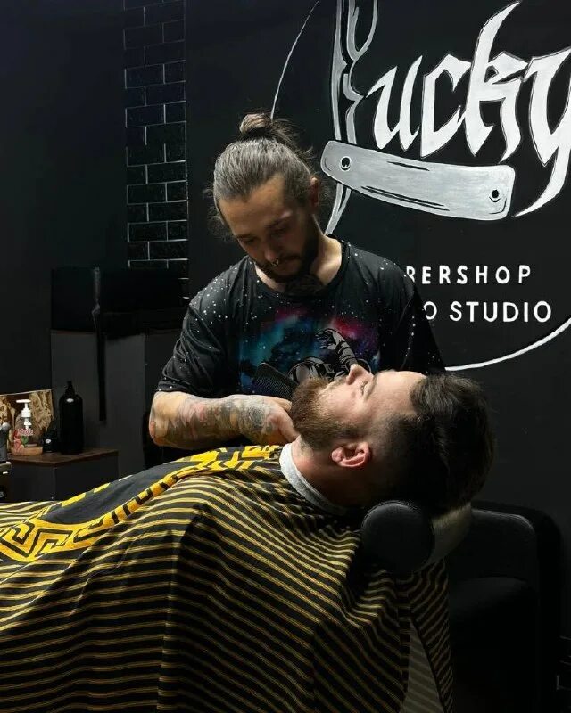 лаки барбершоп. лаки барбершоп. лаки барбершоп. Black star барбершоп пермь. лаки барбершоп.