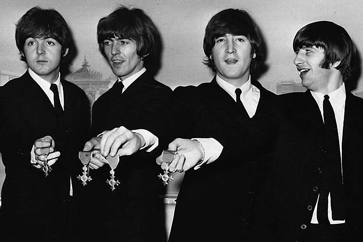 .Битлз группа Битлз. Группа the Beatles сейчас. Ливерпульская четверка Битлз. Группа Битлз фото. Рок группа beatles